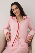 Pembe Şerit Detaylı Viskon Dokuma Pijama Takımı THMAW26PT00144