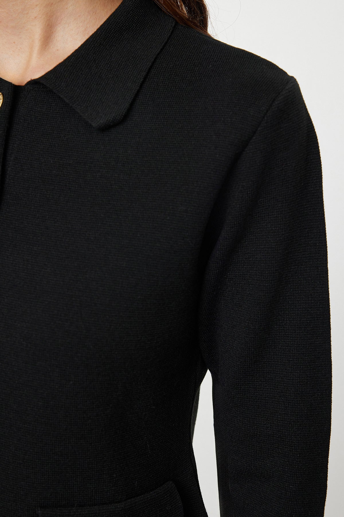 Trendyolmilla Kahverengi Düğme Detaylı Premium/Özel İplik Fitted/Vücudu Saran Triko Hırka TWOAW25HI00151