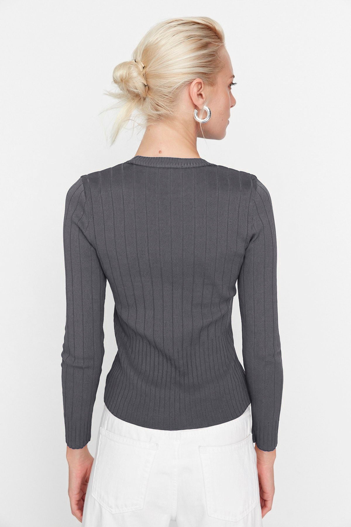 Trendyolmilla Kahverengi Basic Bisiklet Yaka Triko Kazak TWOAW23KZ01249