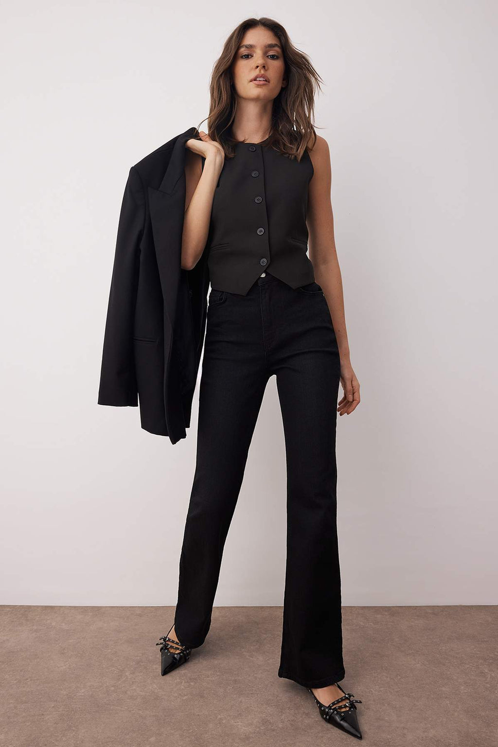 Trendyolmilla Koyu Mavi Yüksek Bel Comfort/Esnek Comfort Flare Jeans TWOAW26JE00049