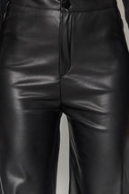 Siyah Suni Deri Wide Leg Cep Detaylı Örme Pantolon TWOAW24PL00103