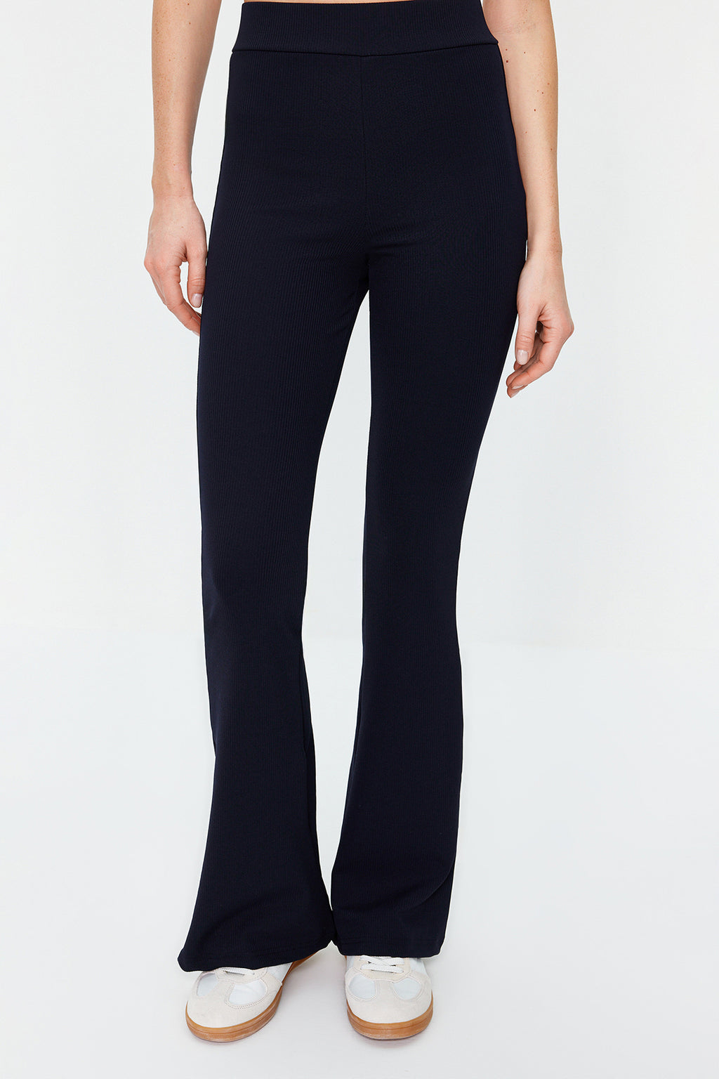 Trendyolmilla Antrasit Fitilli Flare/İspanyol Paça Yüksek Bel Esnek Örme Tayt Pantolon TWOSS23PL00135