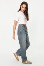 Koyu Mavi Soluk Efektli Vintage Düşük Bel Skater Baggy Jeans TWOSS24JE00052