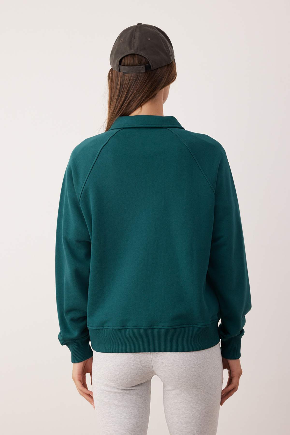 Trendyolmilla Gri Melanj Premium Patlı Regular/Normal Kalıp Kalın İçi Polarlı Örme Sweatshirt TWOAW26SW00208