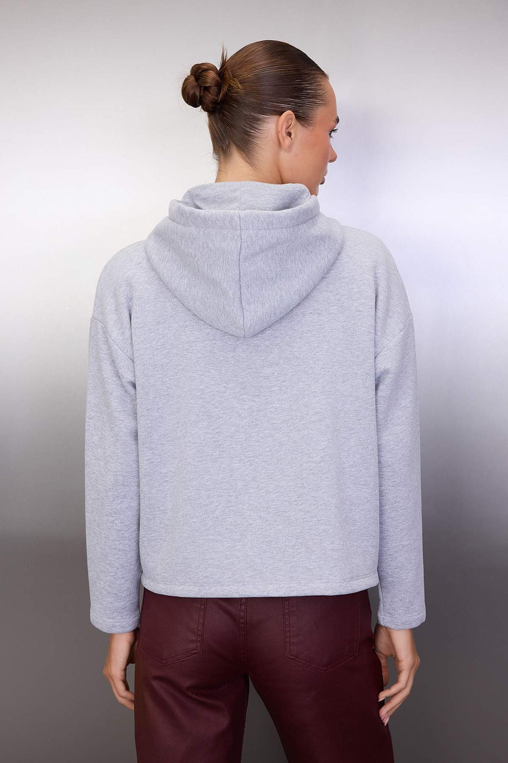 Trendyolmilla Gri Melanj Kalın İçi Polarlı Kapüşonlu Fermuarlı Oversize/Geniş Kesim Örme Sweatshirt TWOAW26SW00111