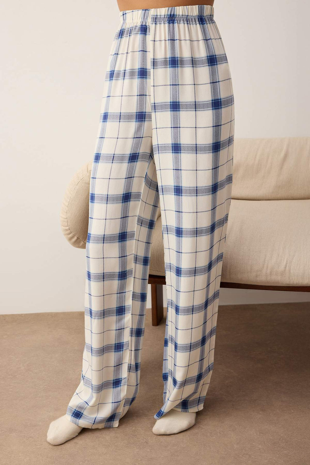 Trendyolmilla Mavi Ekoseli Viskon Dokuma Pijama Takımı THMAW26PT00066