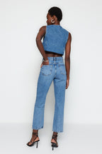 Trendyolmilla Mavi Yüksek Bel Düz Kesim Straight %100 Pamuk Non-Stretch Jeans TWOSS23JE00089
