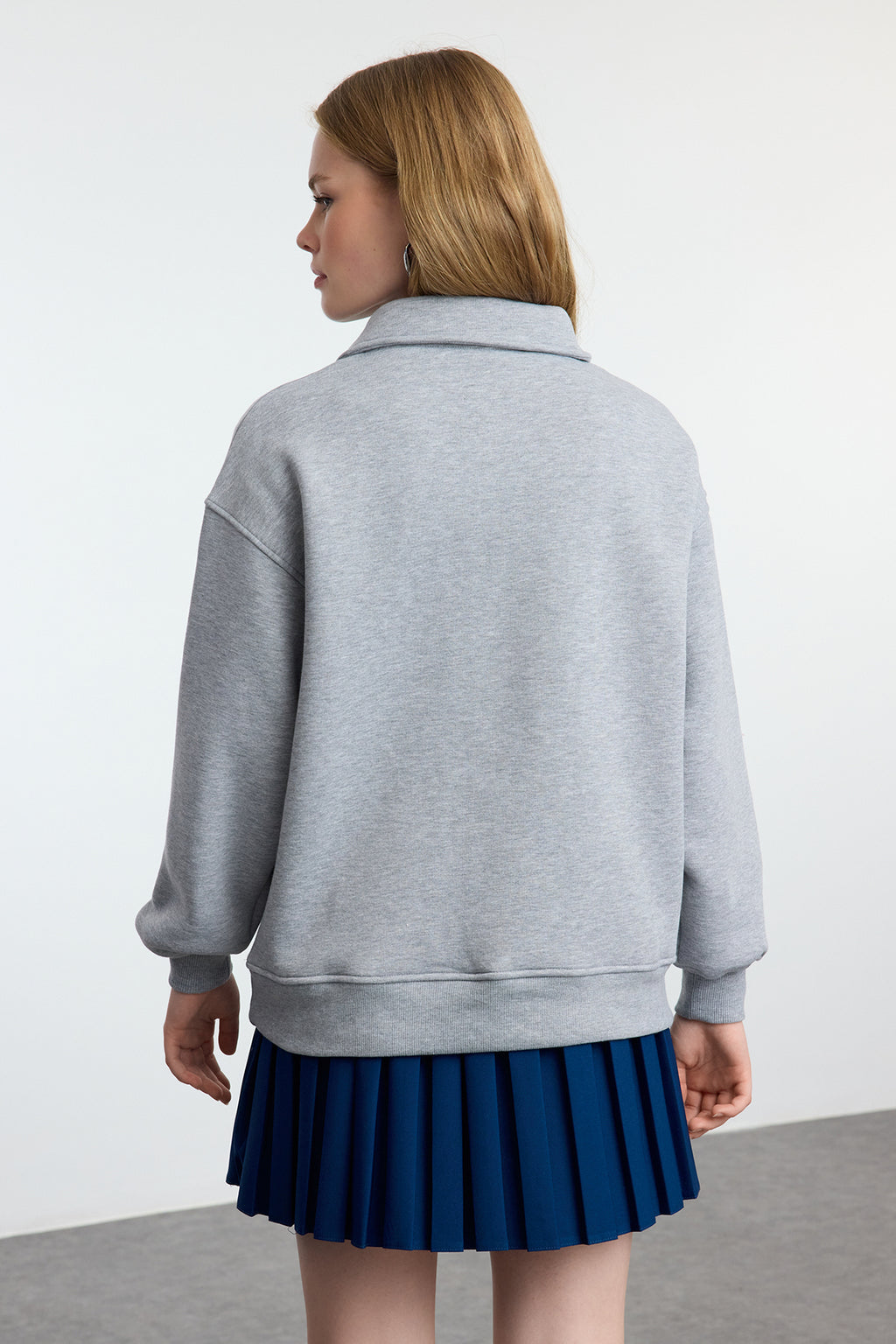 Trendyolmilla Bordo Oversize Kalıp Kalın içi Polarlı Slogan Baskılı Fermuarlı Örme Sweatshirt TWOAW25SW00134