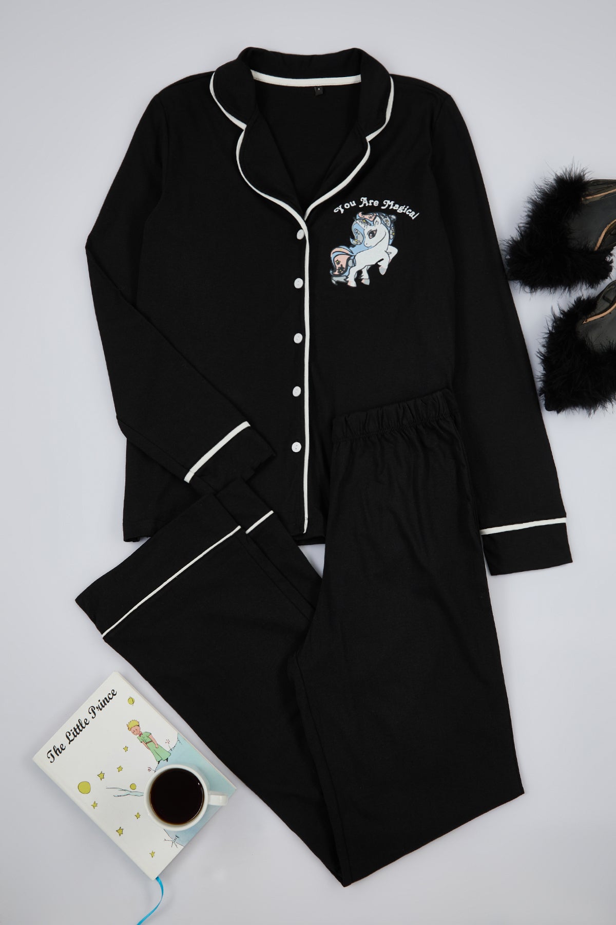 Siyah %100 Pamuklu Sloganlı Baskılı Biye Detaylı Örme Pijama Takımı THMAW25PT00005 Main image