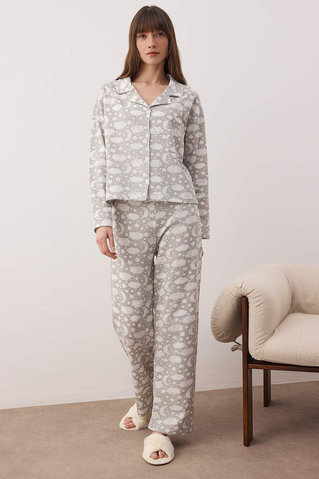 Trendyolmilla Gri Pamuklu Bulutlu Cep Detaylı Örme Pijama Takımı THMAW25PT00227