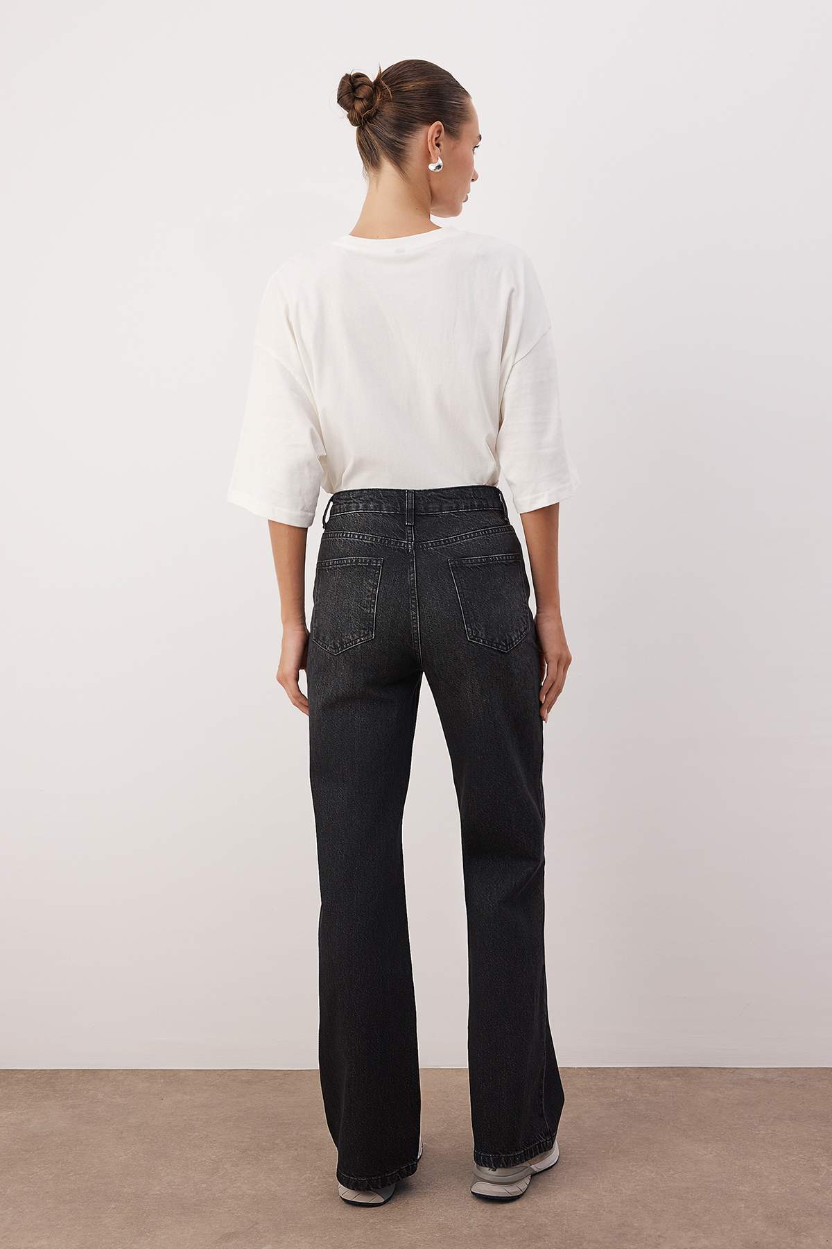Trendyolmilla Ekru Yüksek Bel Wide Leg Jeans TWOSS24JE00080