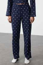 Trendyolmilla Kahverengi %100 Pamuklu Puantiye ve Kalpli Örme Pijama Takımı THMAW25PT00039