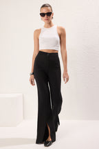 Siyah Flare İspanyol Paça Paçası Yırtmaç Detaylı Bootcut Dokuma Kumaş Pantolon TWOAW22PL0046