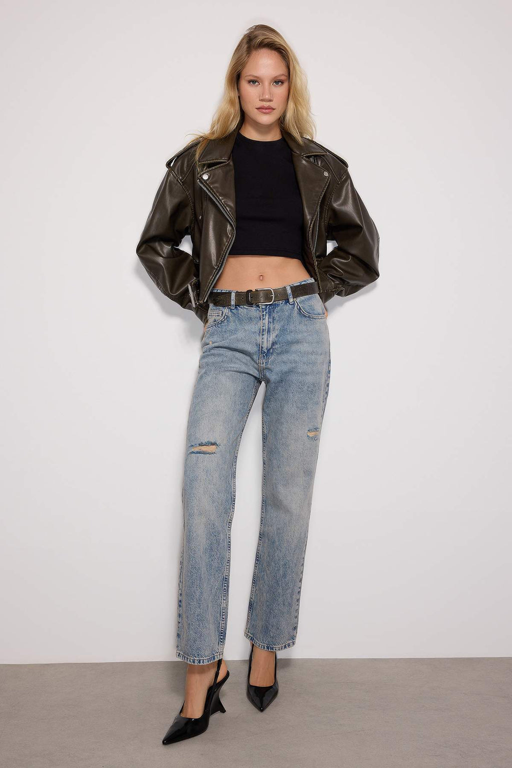 Mavi Yırtıklı Yüksek Bel Düz Kesim Straight %100 Pamuk Non-Stretch Jeans TWOAW24JE00033