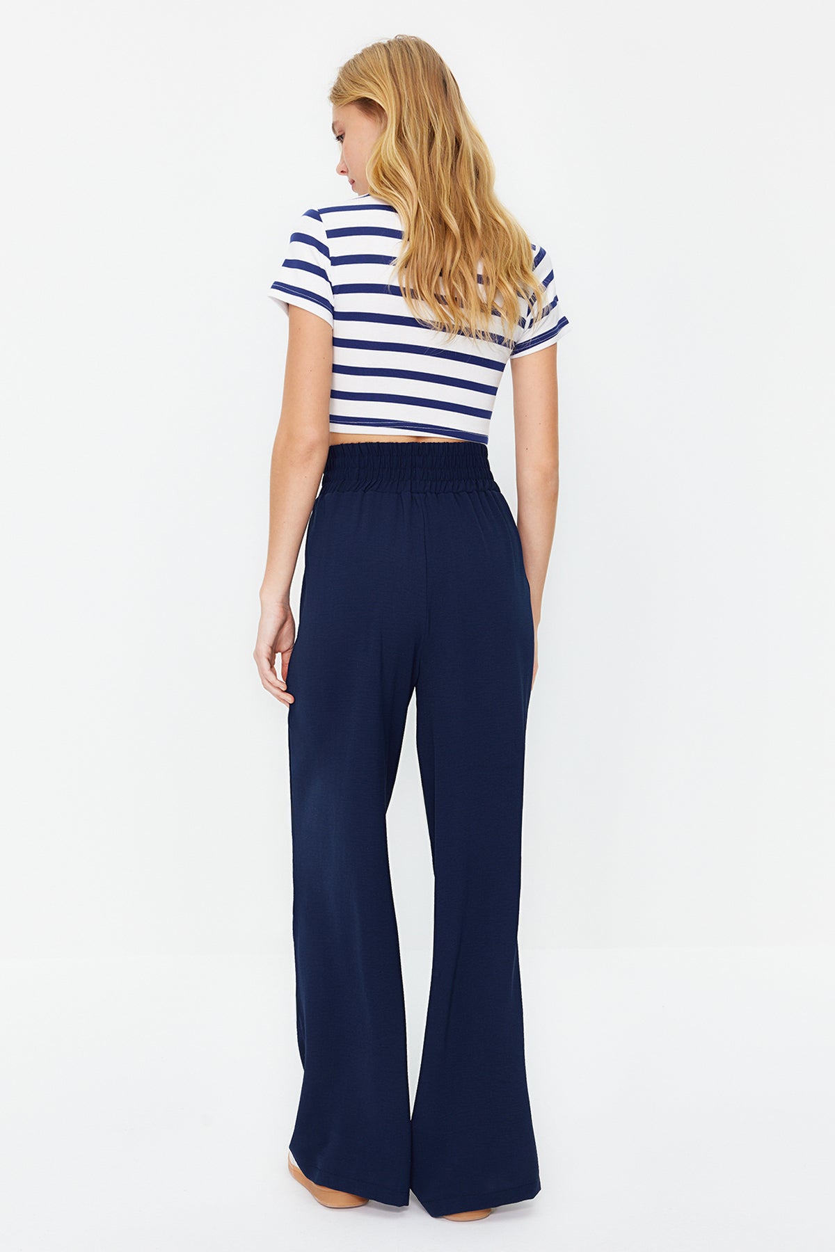 Trendyolmilla Lacivert Wide Leg/Geniş Paça Beli Lastikli Dokuma Pantolon TWOSS22PL00024