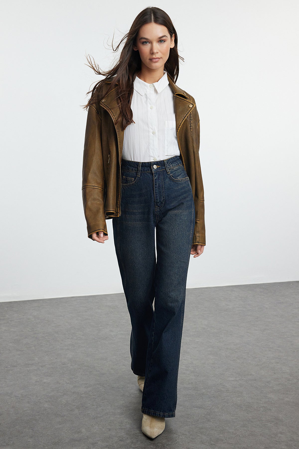Koyu Mavi Yüksek Bel Geniş Paça Wide Leg Jeans %100 Pamuk Non-Stretch TWOAW24JE00313