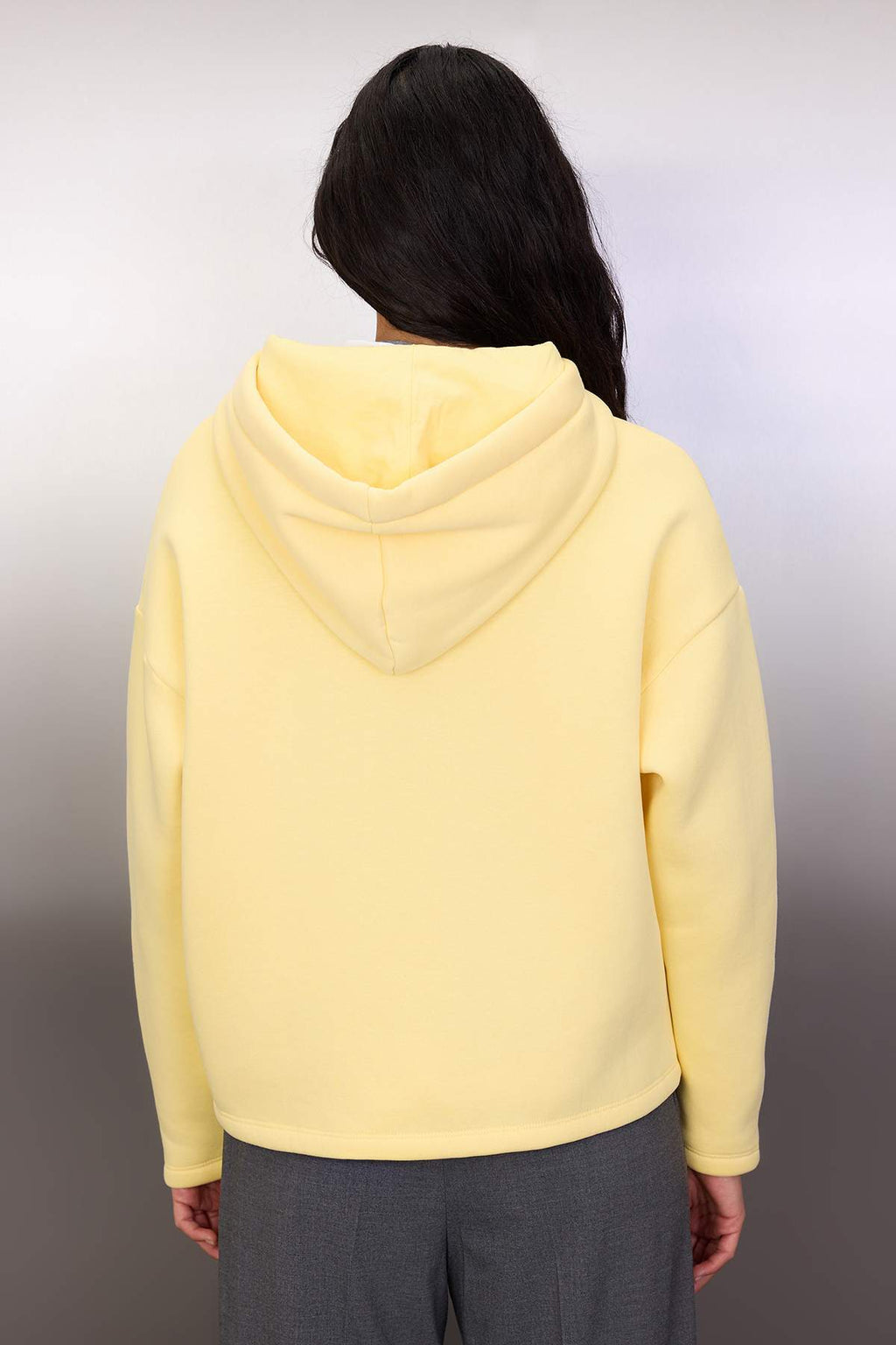 Trendyolmilla Gri Melanj Kalın İçi Polarlı Kapüşonlu Fermuarlı Oversize/Geniş Kesim Örme Sweatshirt TWOAW26SW00111