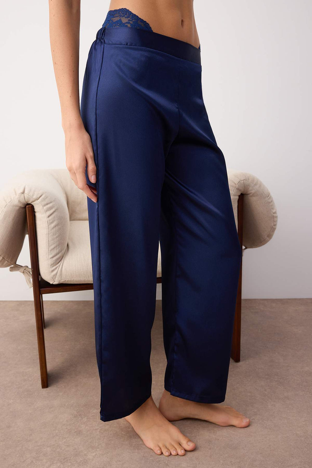Trendyolmilla Çok Renkli 3'lü Çeyiz Set Çiçekli Üst Dantel, Alt Saten Külotlu Dokuma Pijama Takımı THMAW26PT00077