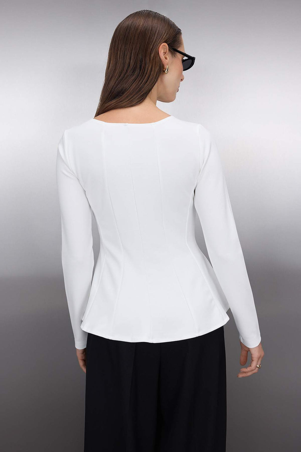 Trendyolmilla Siyah Kayık Yaka Peplum/Belden Oturmalı Regular Boy Örme Bluz TWOAW26BZ00166