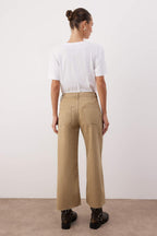 Trendyolmilla Kahverengi Orta Belli ve Beli Detaylı Normal Bel Culotte Jeans TWOAW26JE00045