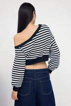 Trendyolmilla Teen Lacivert Çizgili Regular Kalıp İçi Polarlı Crop Asimetrik Yaka Örme Sweatshirt TWOAW25SW00143