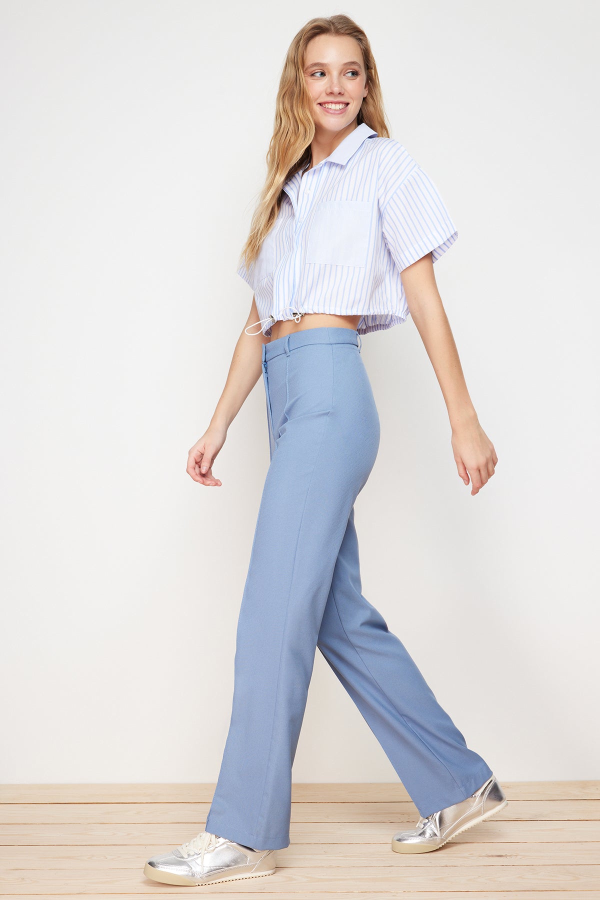 Trendyolmilla Indigo Straight/Düz Kesim Yüksek Bel Nervür Dikişli Dokuma Pantolon TWOSS21PL0093