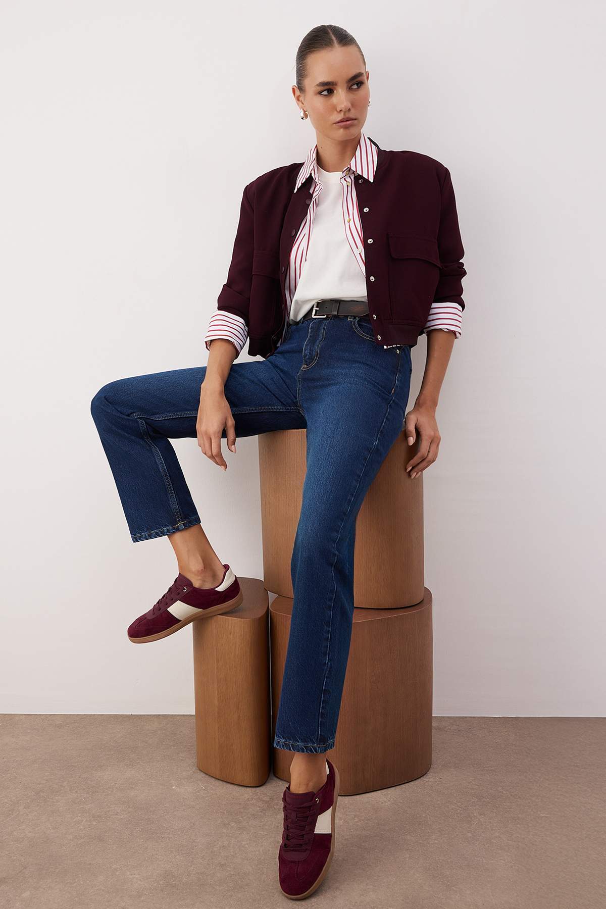 Koyu Mavi  Yüksek Bel Straight Jeans TWOAW26JE00249