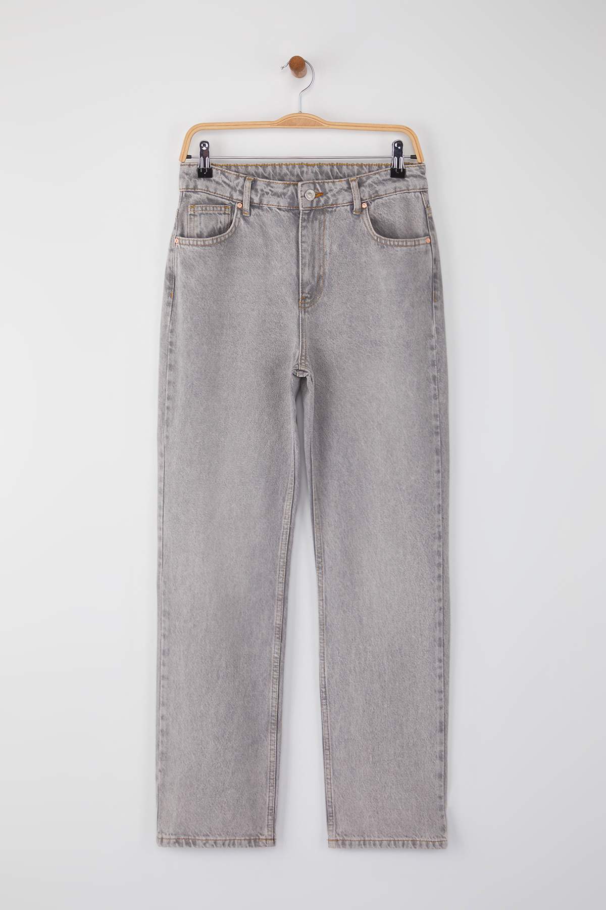 Trendyolmilla Gri Yüksek Bel Boru Paça Yeni Straight Jeans TWOAW26JE00060