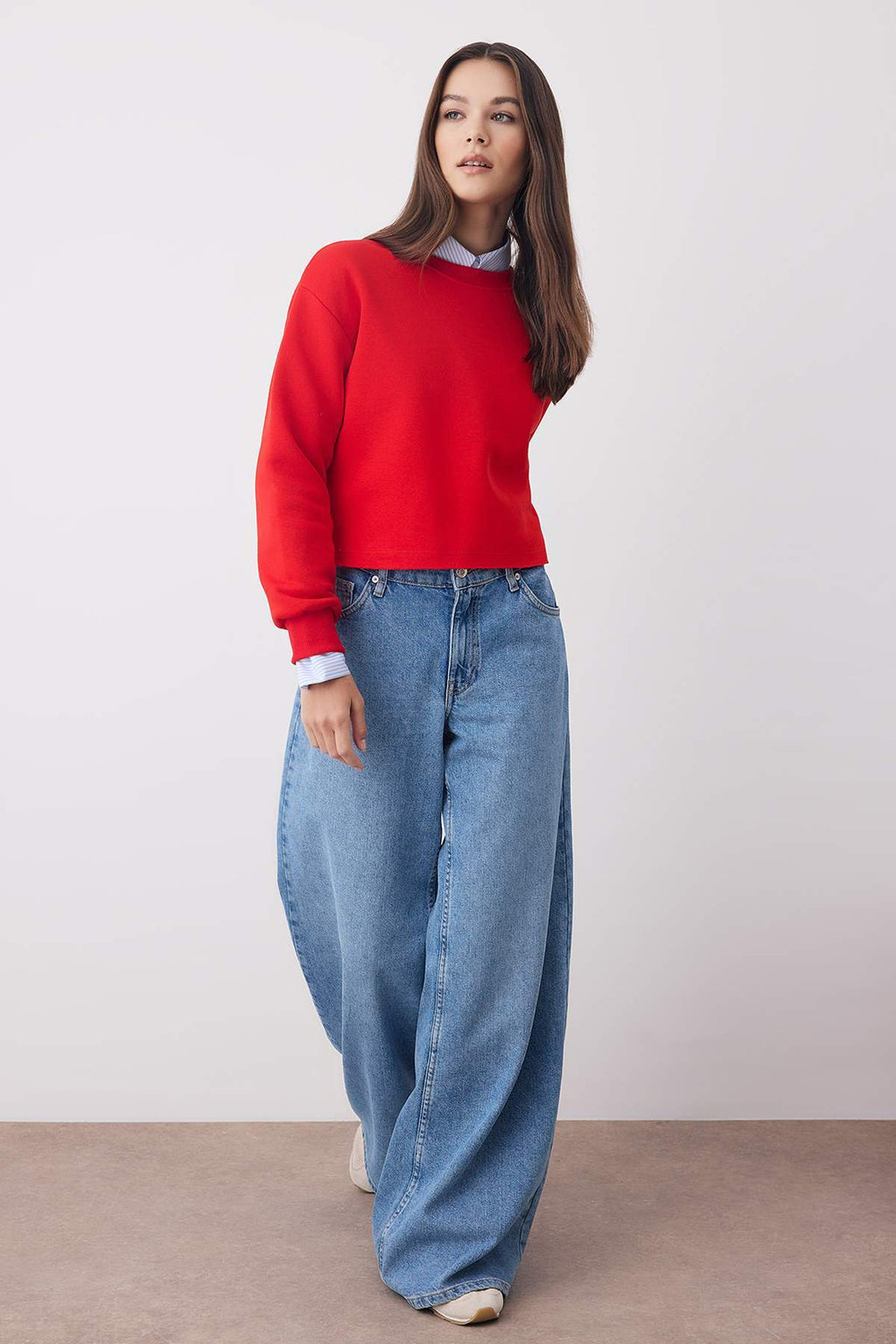 Trendyolmilla Siyah Kalın İçi Polarlı Bisiklet Yaka Crop Örme Sweatshirt TWOAW26SW00093