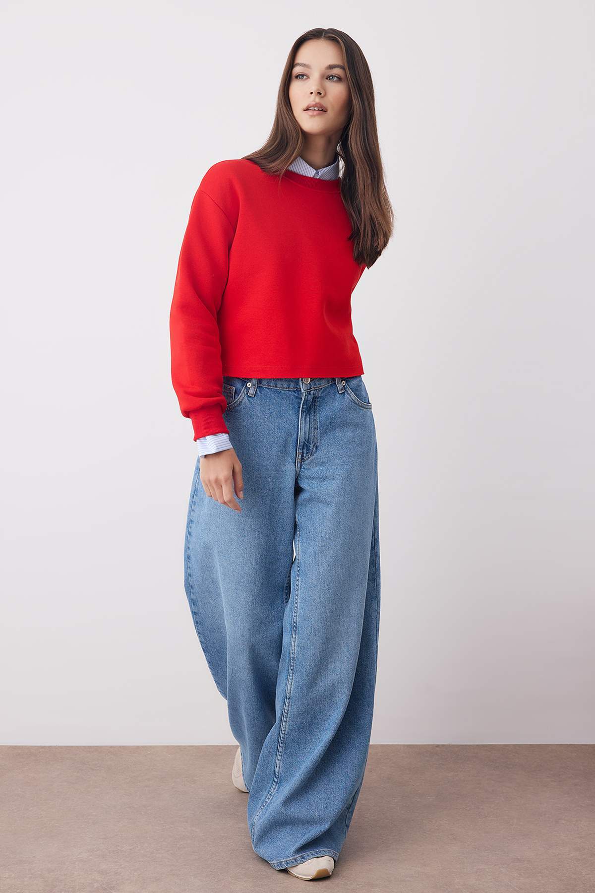 Trendyolmilla Siyah Kalın İçi Polarlı Bisiklet Yaka Crop Örme Sweatshirt TWOAW26SW00093