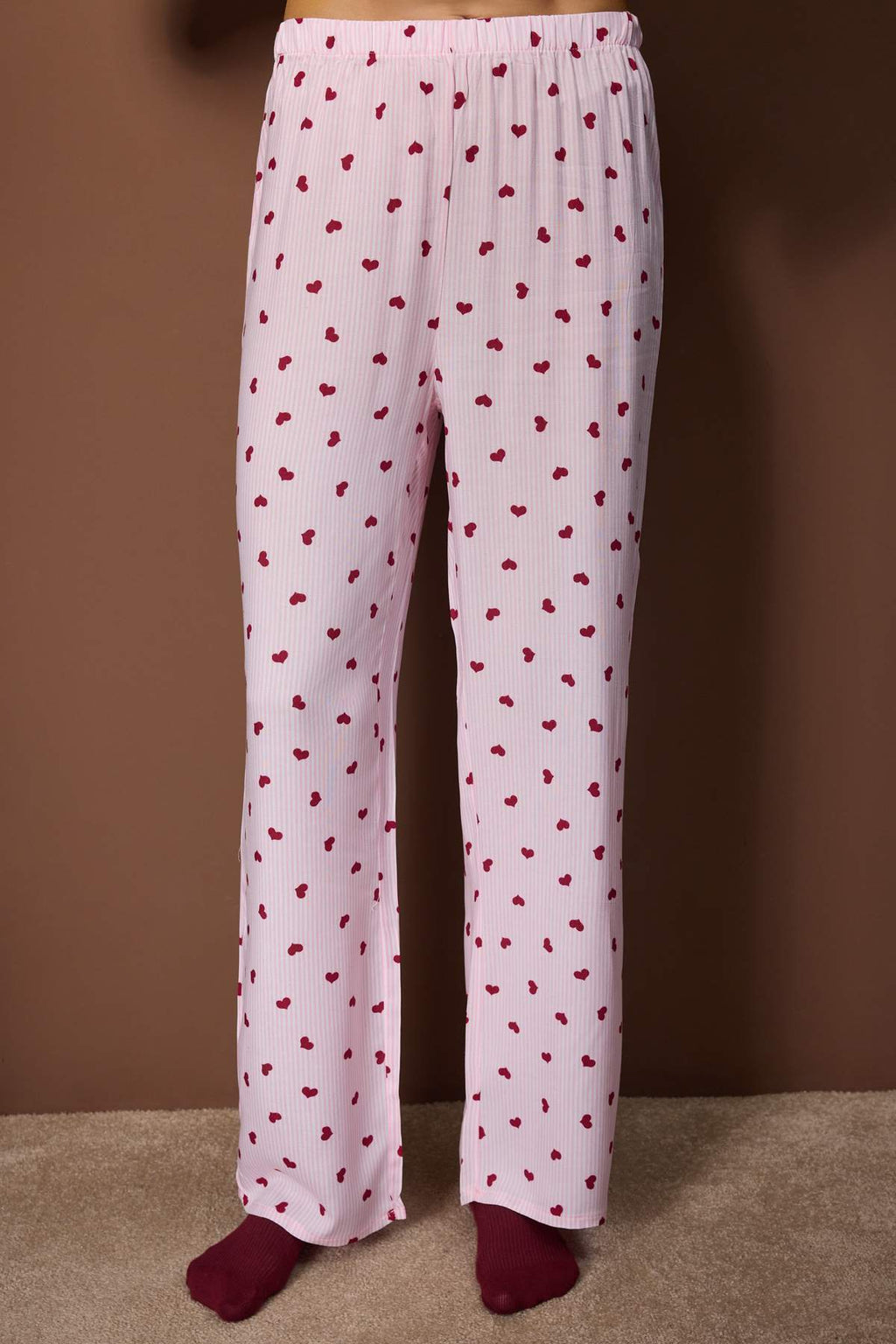 Trendyolmilla Pembe Çizgili Viskon Dokuma Pijama Takımı THMAW26PT00106