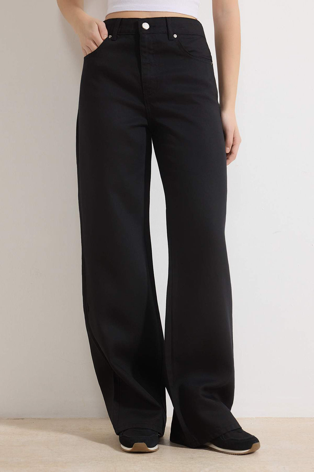Siyah SOLMAYAN SİYAH Tencel™ Yüksek Bel Uzun Boy Wide Leg Jeans TWOSS26JE00082
