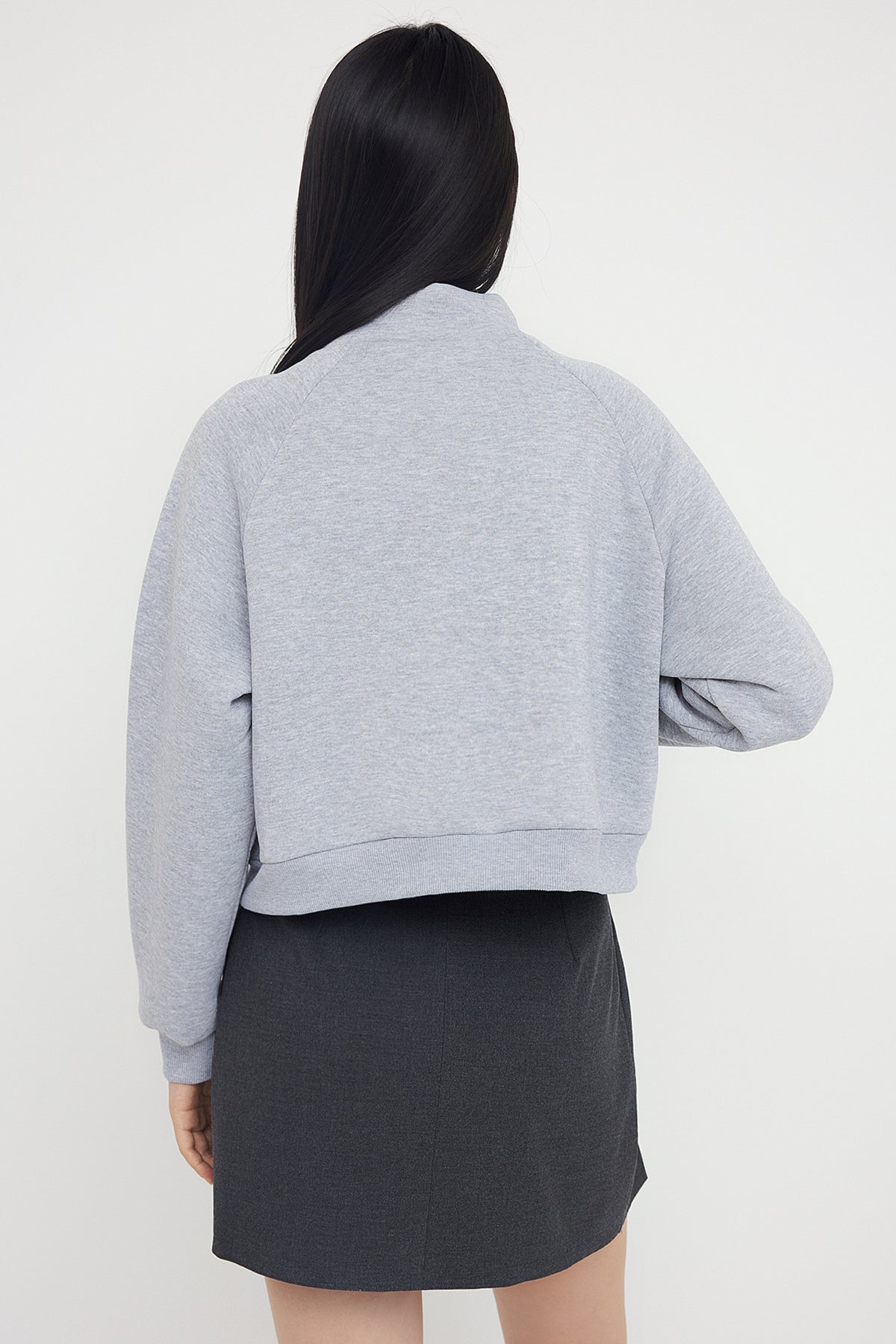 Trendyolmilla Siyah Regular/Normal Kalıp Fermuarlı Dik Yaka Kalın İçi Polarlı Örme Sweatshirt TWOAW26SW00017