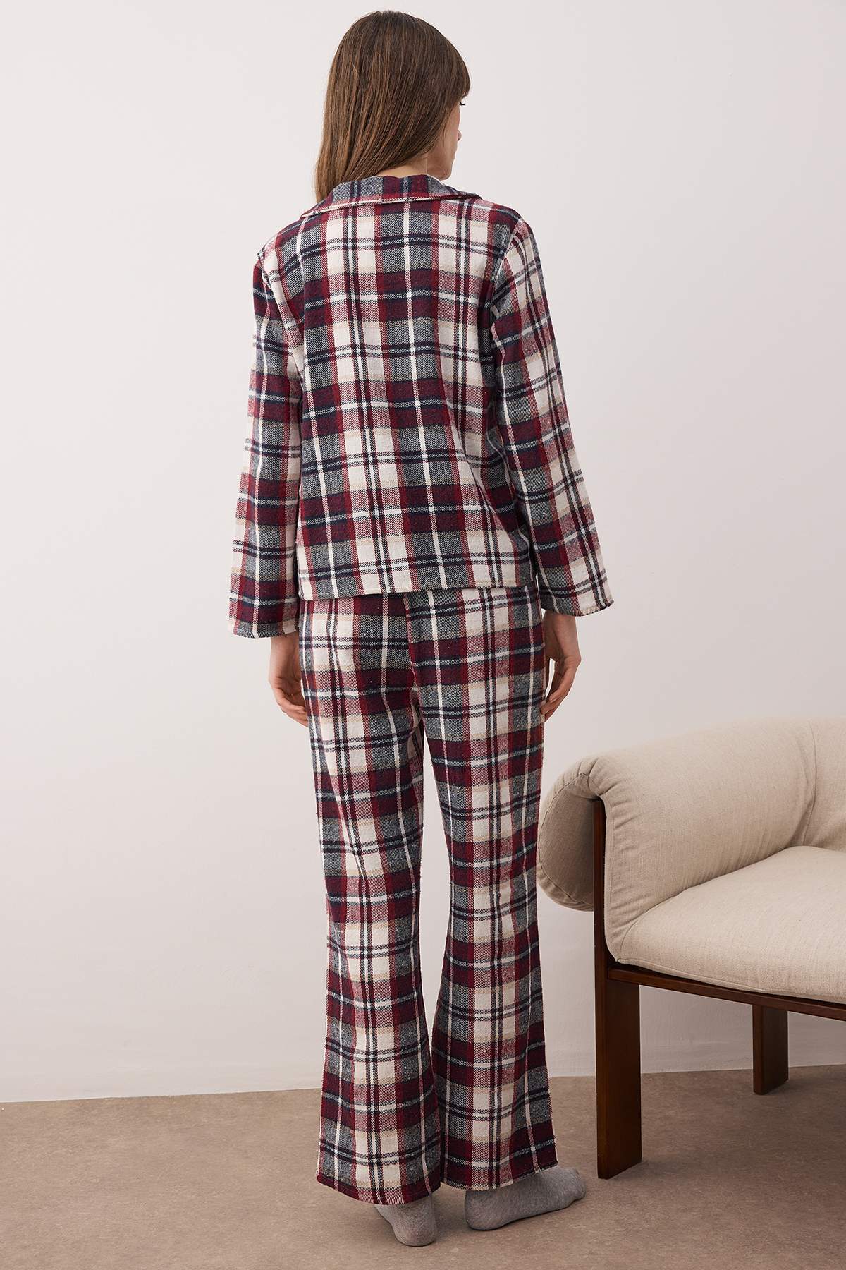 Trendyolmilla Çok Renkli Pamuklu Ekoseli Kışlık Kalın Flanel Dokuma Pijama Takımı THMAW26PT00175