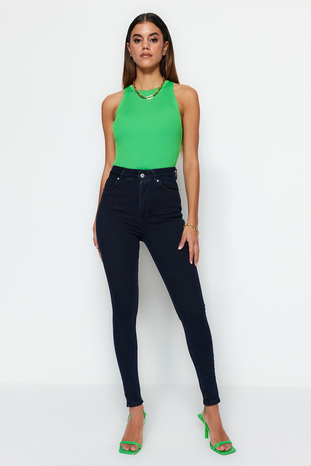 Trendyolmilla Gece Mavisi Vücudu Saran Yüksek Bel Ekstra Esnek Skinny Jeans TWOSS23JE00080