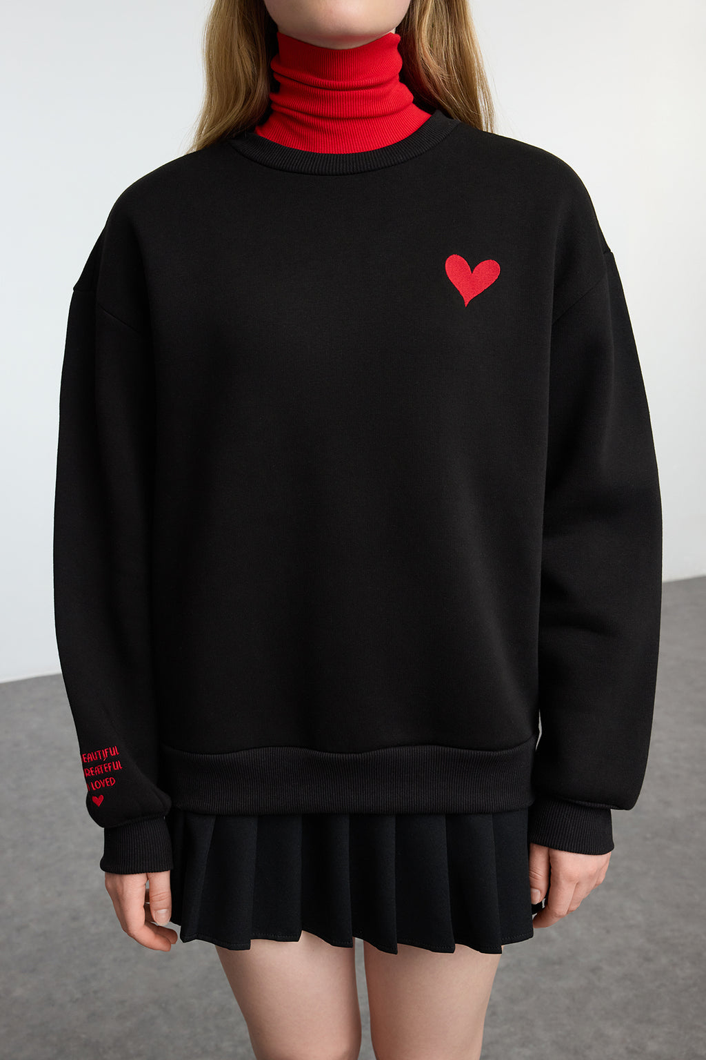 Trendyolmilla Bordo Nakışlı Regular/Normal Kalıp Kalın İçi Polarlı  Örme Sweatshirt TWOAW25SW00176