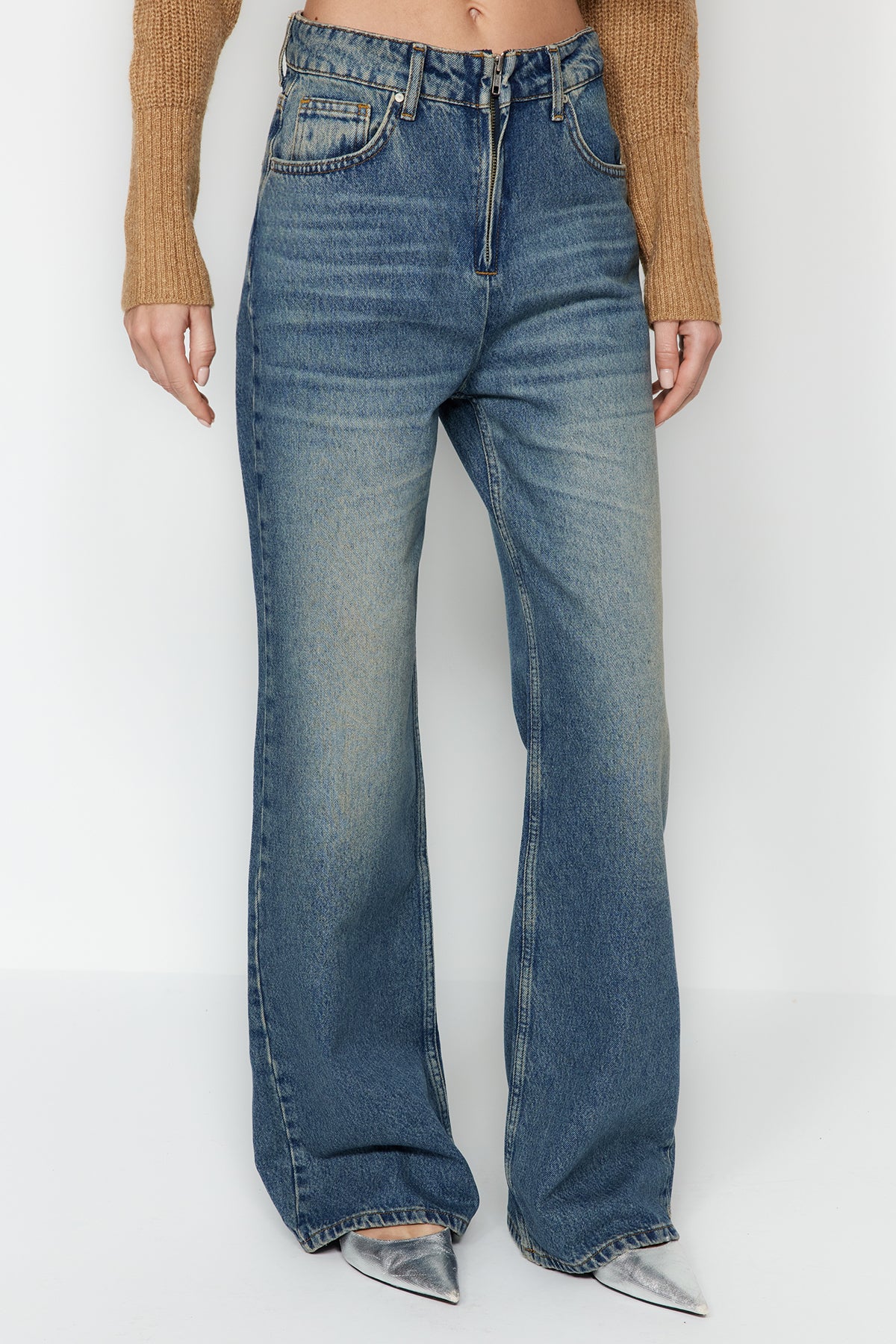Mavi More Sustainable Soluk Efekt Vintage Fermuar Detaylı Yüksek Bel Wide Leg Jeans TWOAW24JE00315