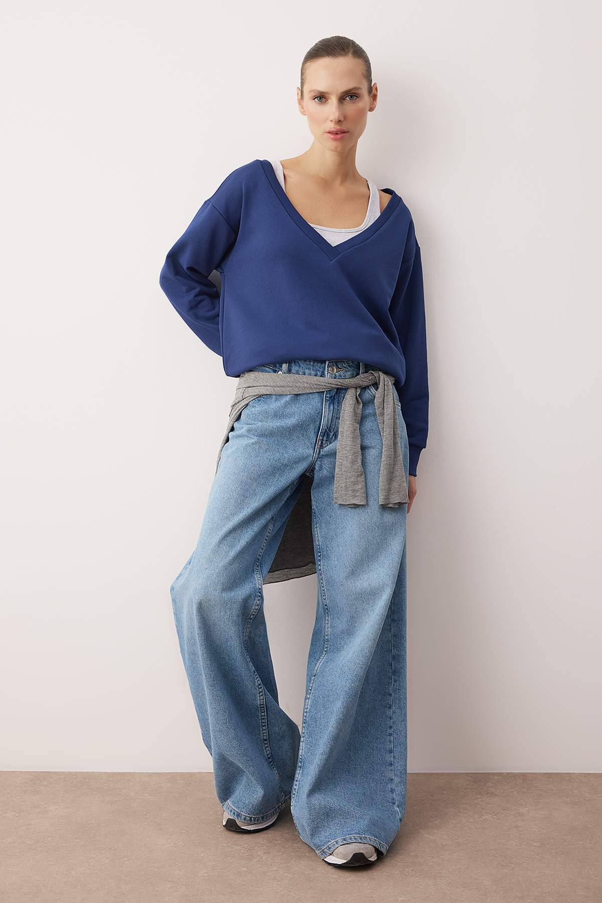 Trendyolmilla Teen Lacivert 2'li Düşük Omuzlu Örme Sweatshirt TWOAW26SW00149