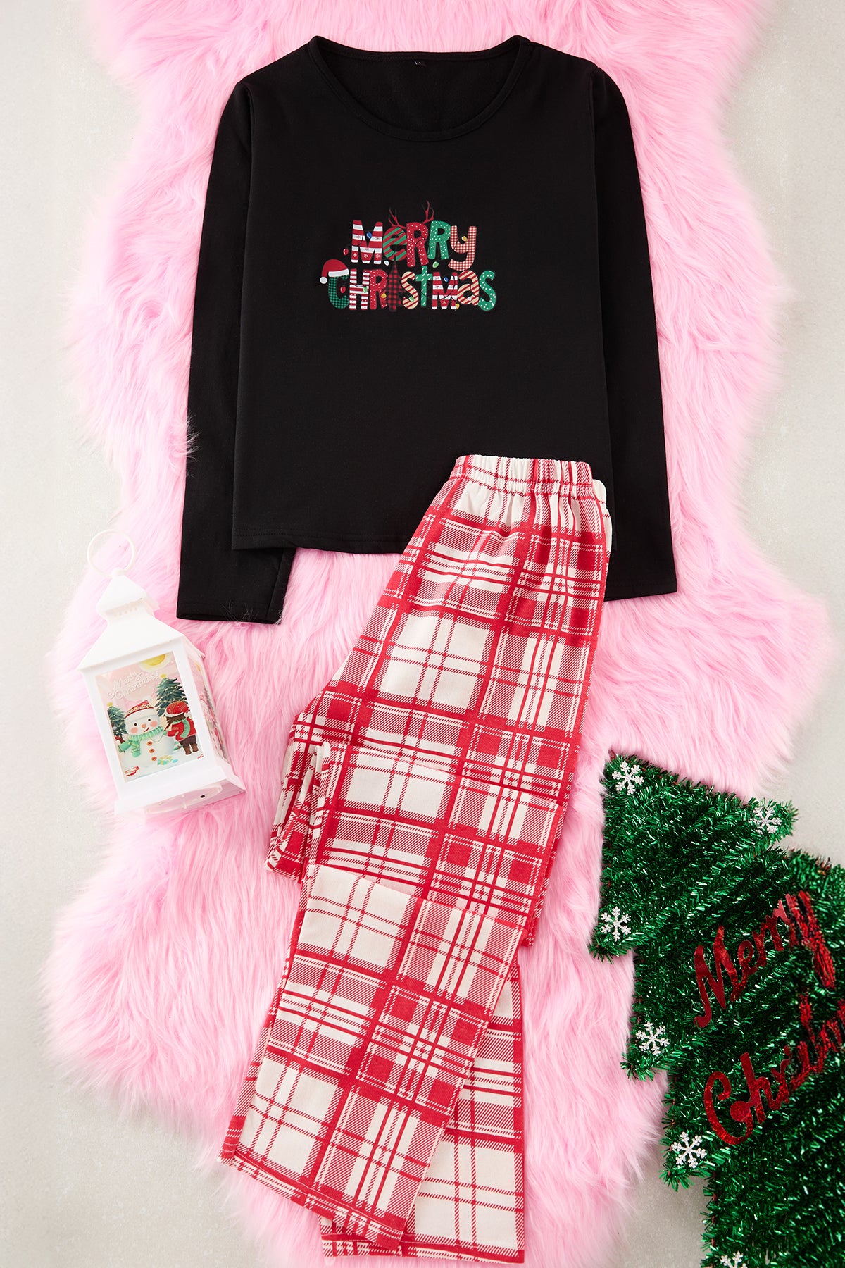 Trendyolmilla Kırmızı Pamuklu Yılbaşı Temalı Örme Pijama Takımı THMAW25PT00220