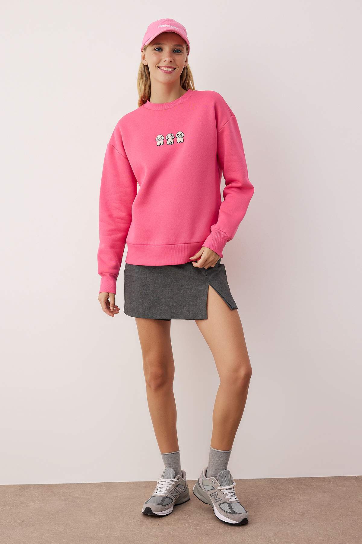 Trendyolmilla Siyah Animal Nakışlı Regular/Normal Kalıp Kalın İçi Polarlı Örme Sweatshirt TWOAW24SW00196