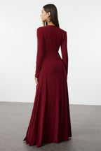 Trendyolmilla Limited Edition Kahverengi V Yaka Skater/Belden Açılan Esnek Maxi Örme Elbise TWOAW25EL00299