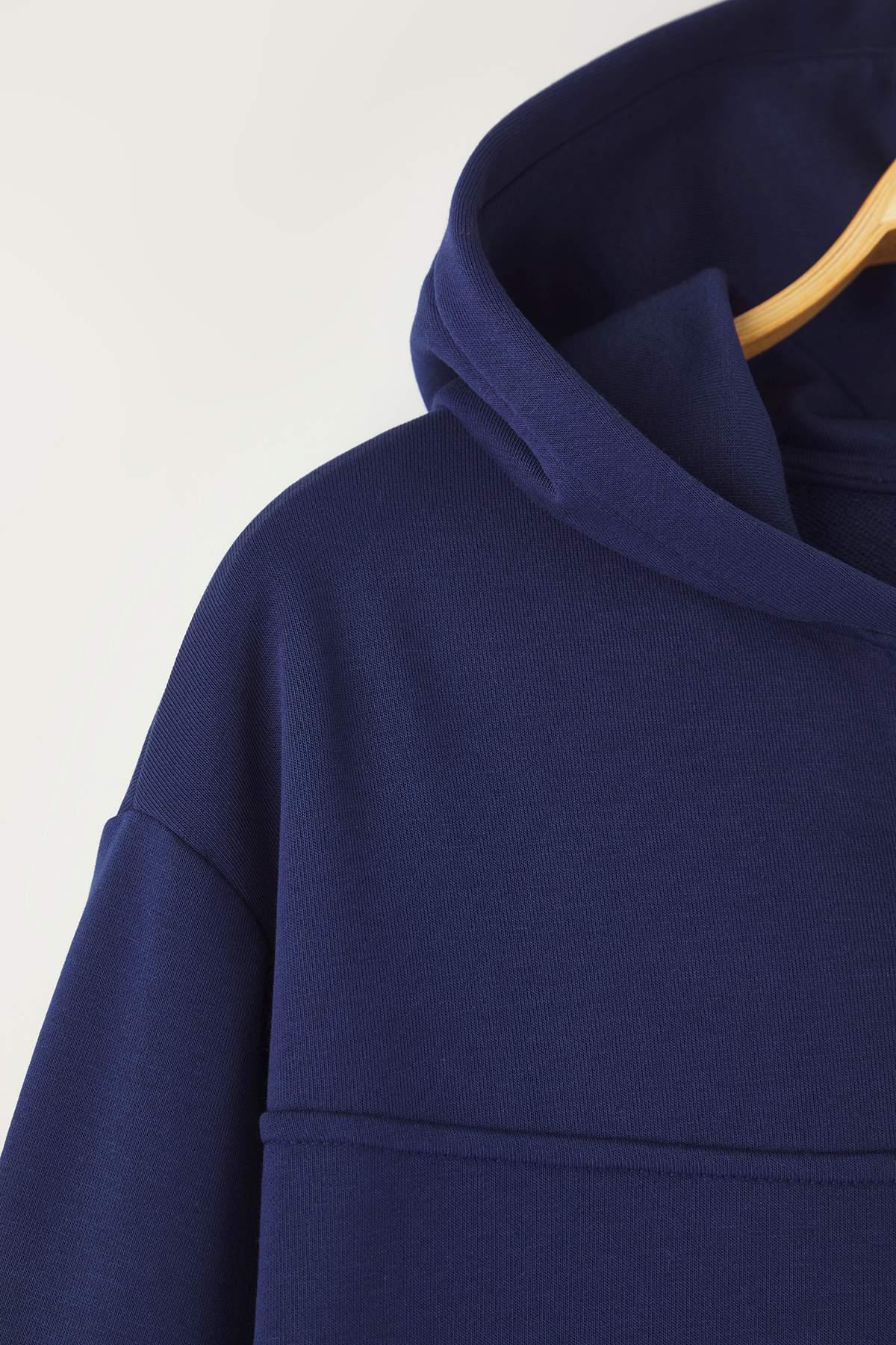 Trendyolmilla Lacivert Bağlama Detaylı Oversize/Geniş Kalıp Örme Sweatshirt TWOAW26SW00053