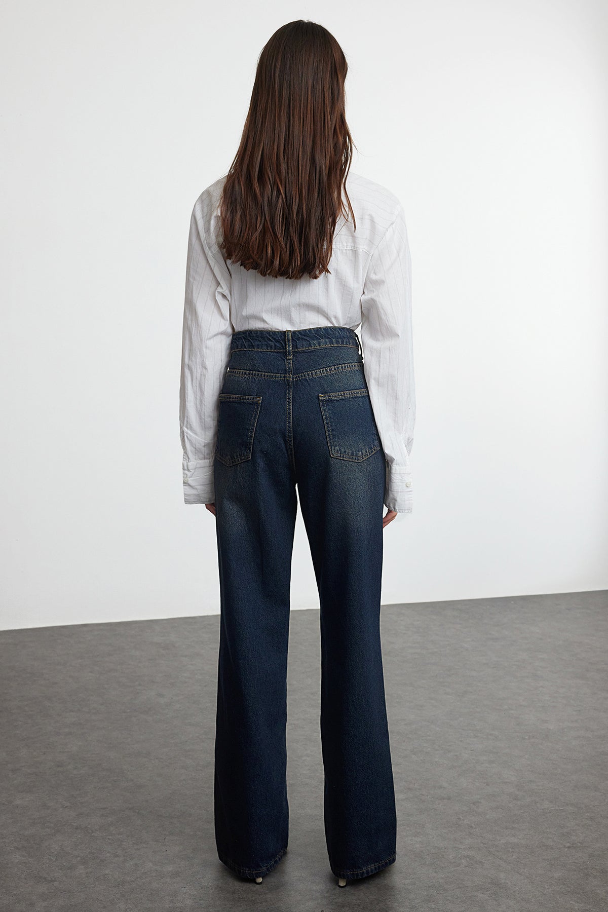 Koyu Mavi Yüksek Bel Geniş Paça Wide Leg Jeans %100 Pamuk Non-Stretch TWOAW24JE00313