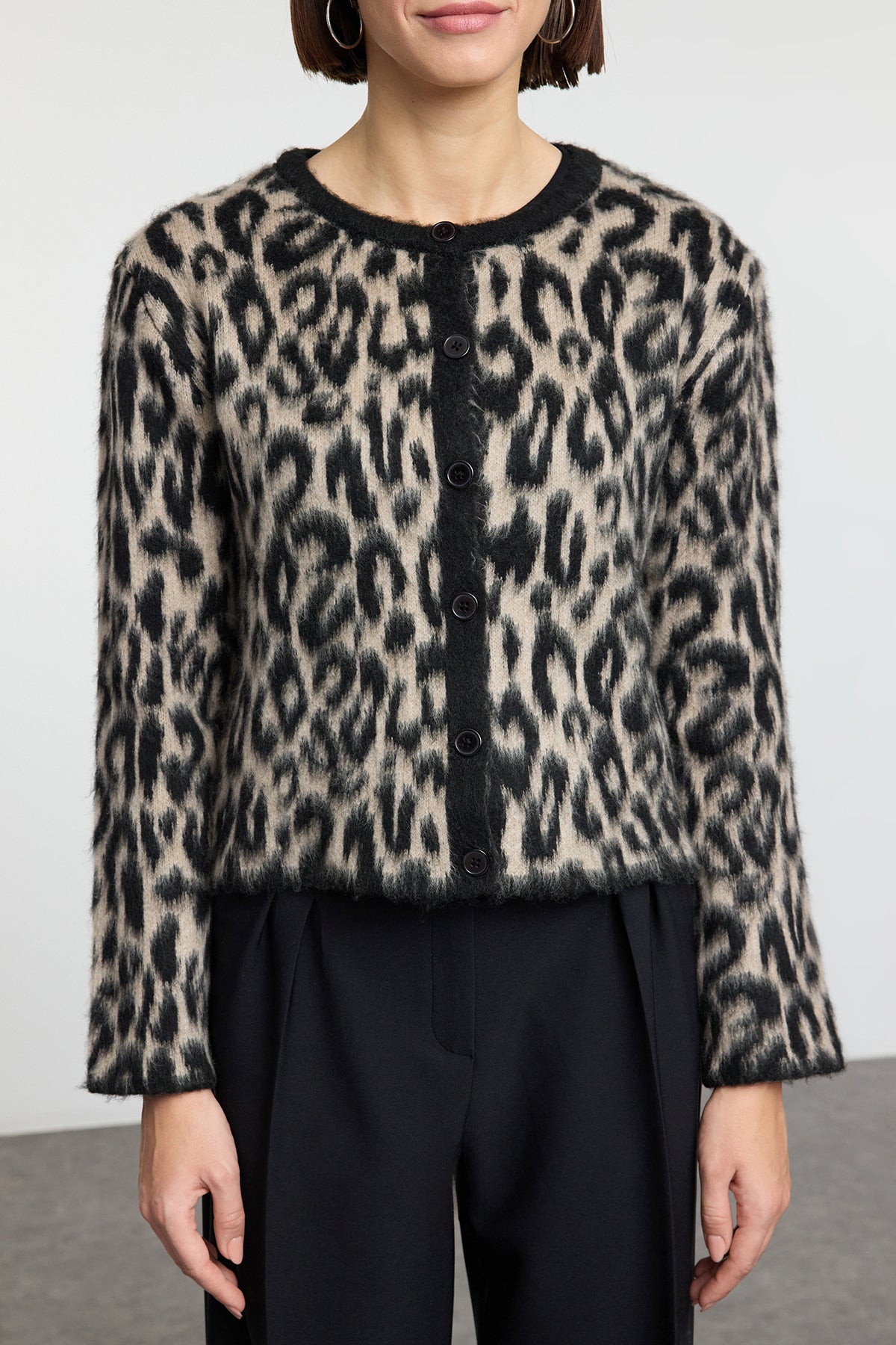 Trendyolmilla Kahverengi Leopar Desenli Triko Hırka TWOAW25HI00378