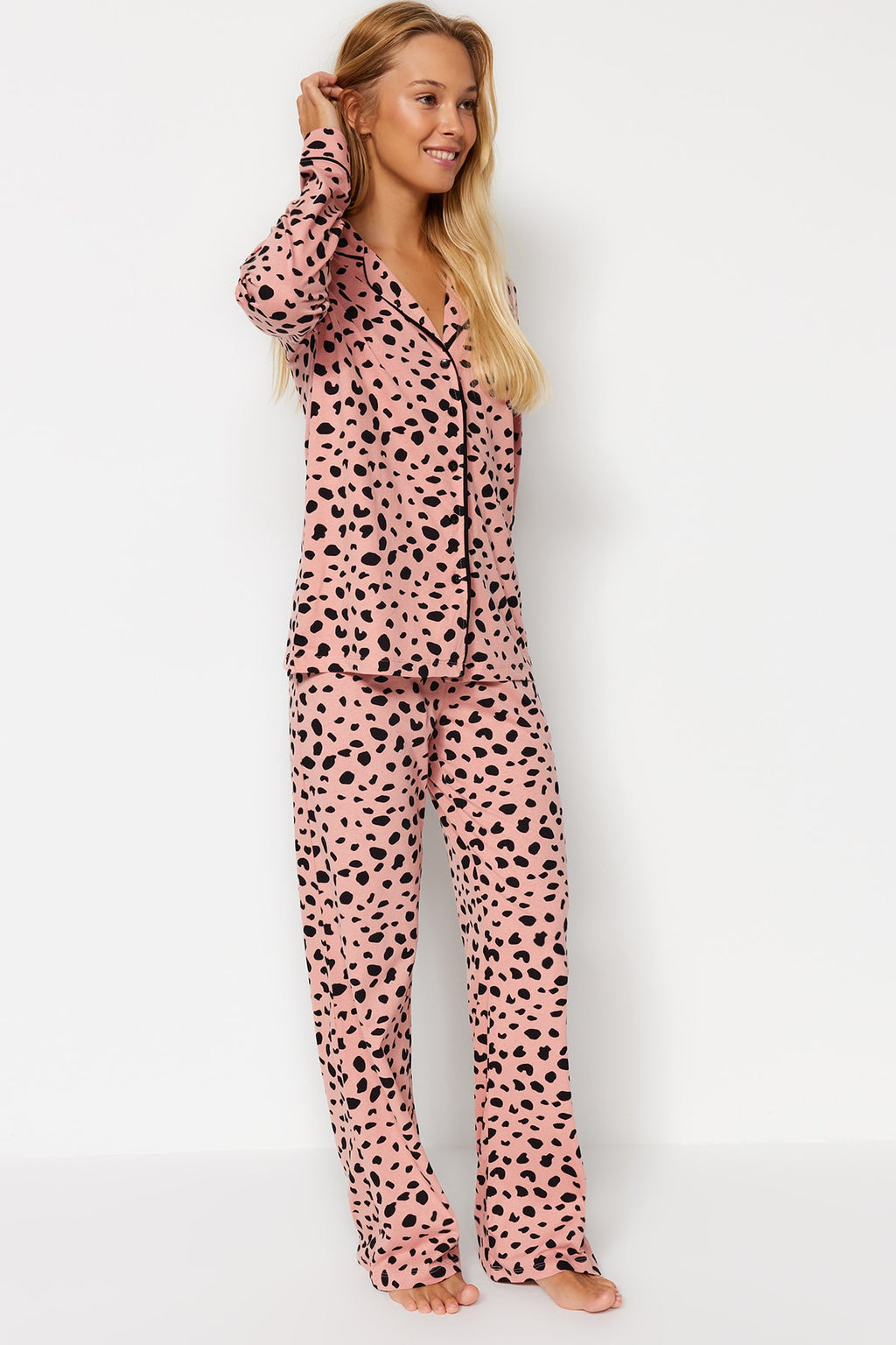 Trendyolmilla Pudra %100 Pamuklu Leopar Desenli Gömlek-Pantolon Örme Pijama Takımı THMAW21PT0489