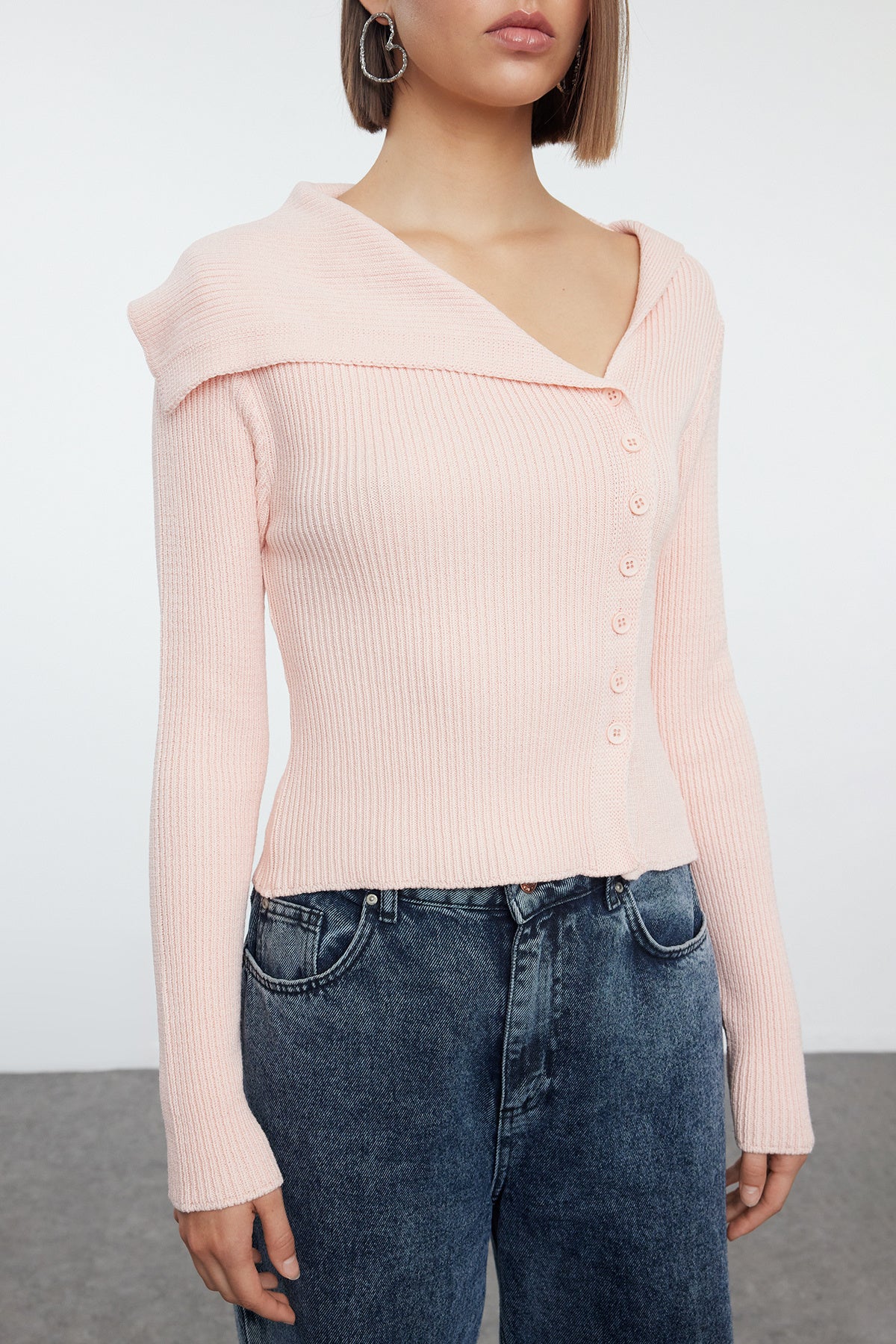 Trendyolmilla Siyah Merserize Görünümlü Premium İplik/Özel İplik Fitted/Vücudu Saran Triko Hırka TWOAW25HI00254