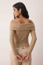 Trendyolmilla Antrasit Yumoş Düşük Omuzlu Carmen Yaka Fitted/Vücuda Oturan Örme Bluz TWOAW26BZ00081