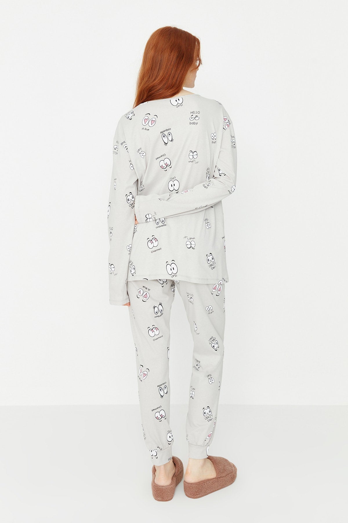 Trendyolmilla Tarçın %100 Pamuklu Göz Desenli T-shirt-Jogger Örme Pijama Takımı THMAW22PT0270
