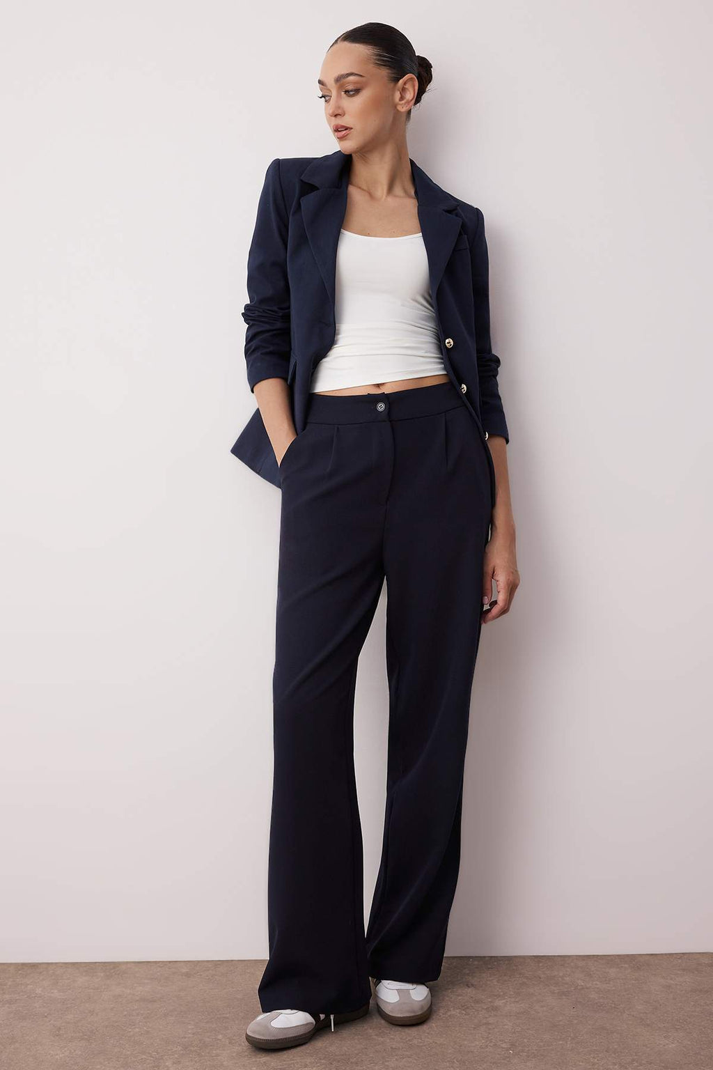 Trendyolmilla Lacivert Wide Leg/Geniş Paça Dokuma Kumaş Pantolon TWOAW22PL0139