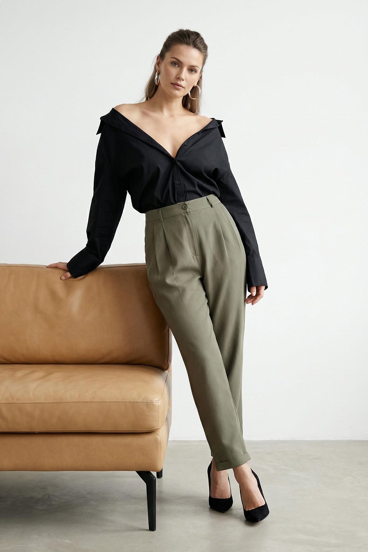 Haki Pilili Beli Lastikli Duble Paça Pantolon TWOAW26PL00125 Main image